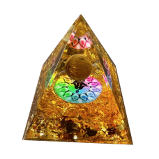 Piramida orgonica ametist si foita de aur, VeliumCraft, 5x5 cm, generatoare de energie, cu cristale vindecatoare si pietre naturale, pentru meditatie, noroc, regenerare spirituala, modele unice, golden