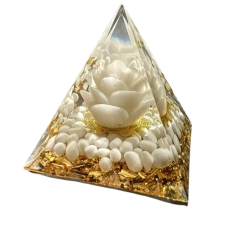 Piramida orgonica Quartz si foita aur VeliumCraft, 5x5 cm, generatoare de energie, cu cristale vindecatoare si pietre naturale, pentru meditatie, protectie si energie pozitiva, alb